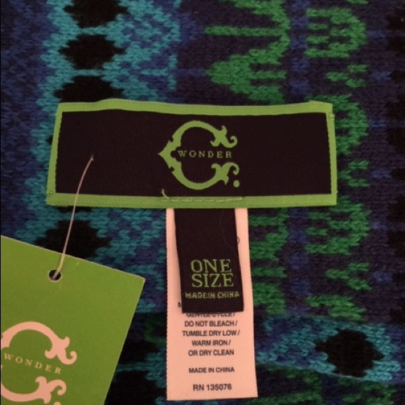 NEW C. WONDER ULTRA INFINITY SCARF - Picture 3 of 4